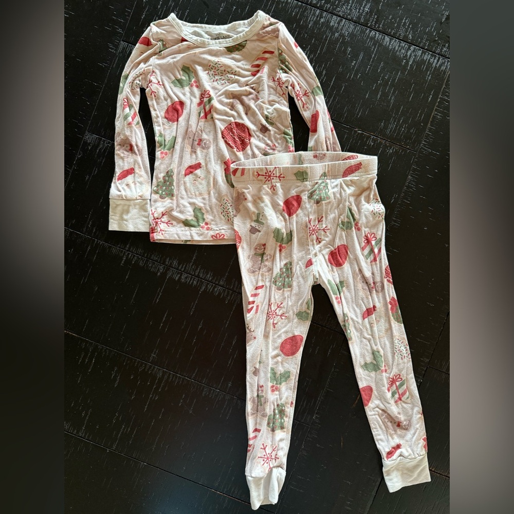 Caden Lane Pink Christmas Cookie 2 Piece Pajama Set size 2T